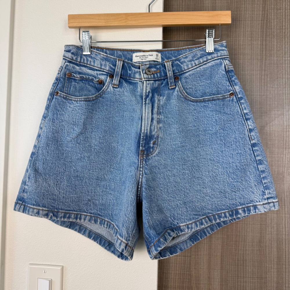 Abercrombie & Fitch Curve Love High Rise Dad Short Medium Wash Size 6 - Picture 4 of 12